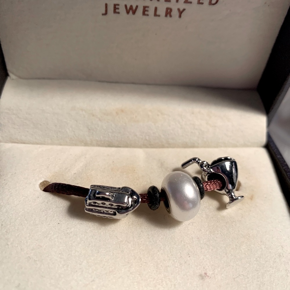 Charms - Picture 2 of 4